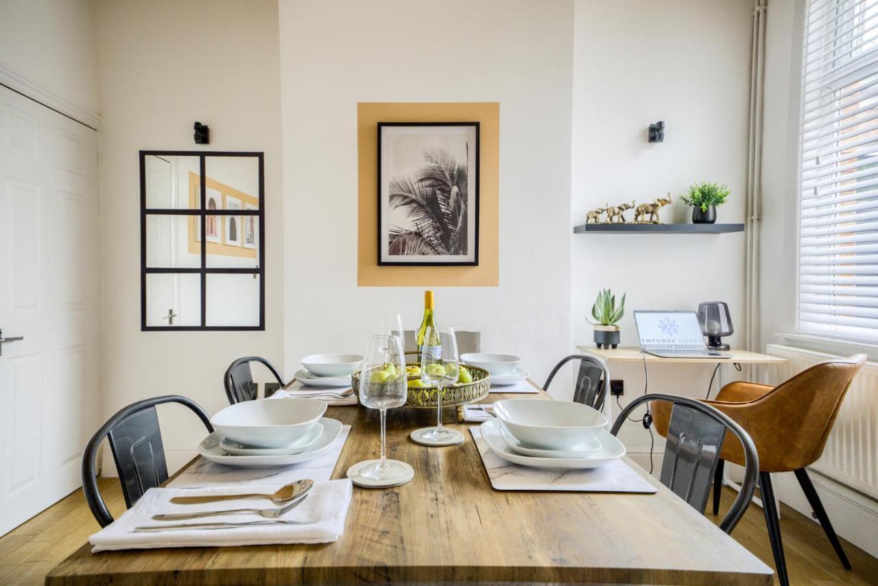 Coventry Fashionable House, City Centre, Free Parking, Sleeps 4, By Empower Homes Экстерьер фото